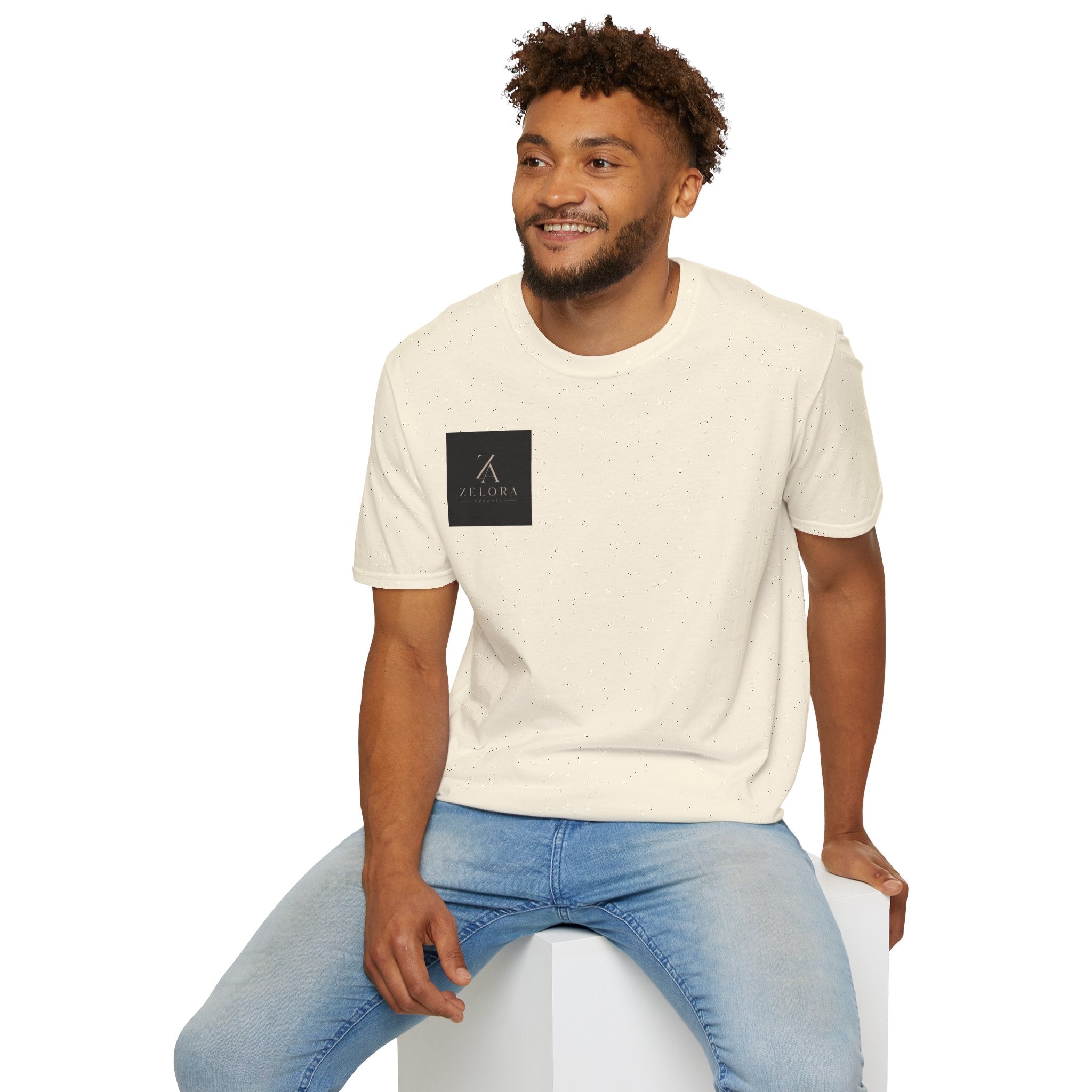 Minimal Logo T‑Shirt — Small Chest Emblem Casual Tee
